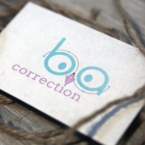 Création du logo et cartes de visite sur papier naturel.