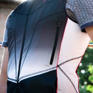 gilet motard rafraichissant et chauffant