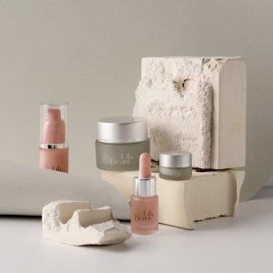Logo pour la marque Lily Beauty