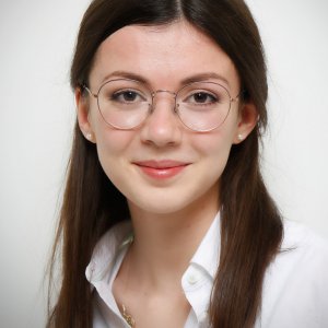 Cécile B.
