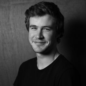 Leo-paul H.