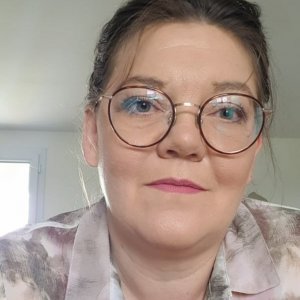 Christine R.