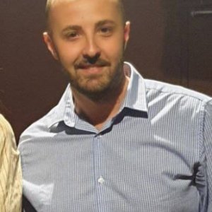 Eddy B.