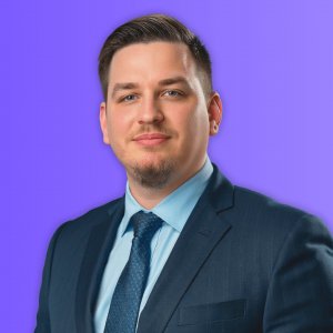 Nicolas L.