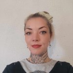 Laura L.
