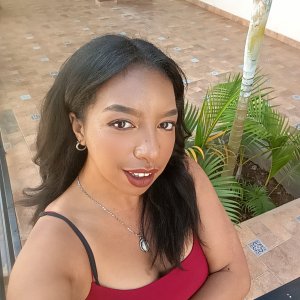 Dina R.