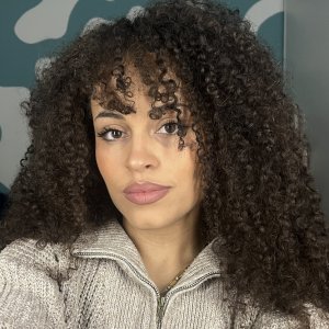 Julia F.