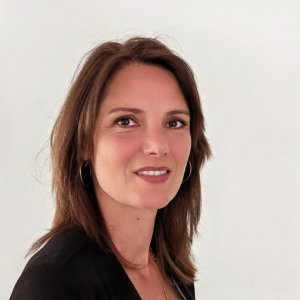 Jennifer J.