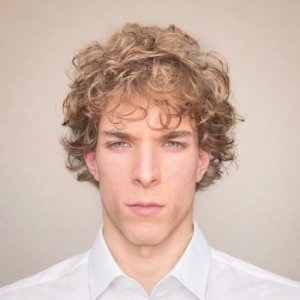 Sven L.