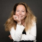Caroline V.