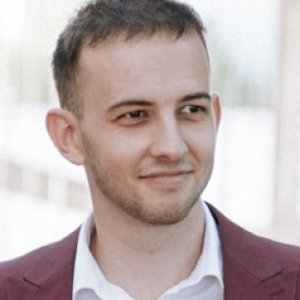 Enzo C.