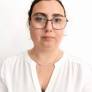 Marina B.